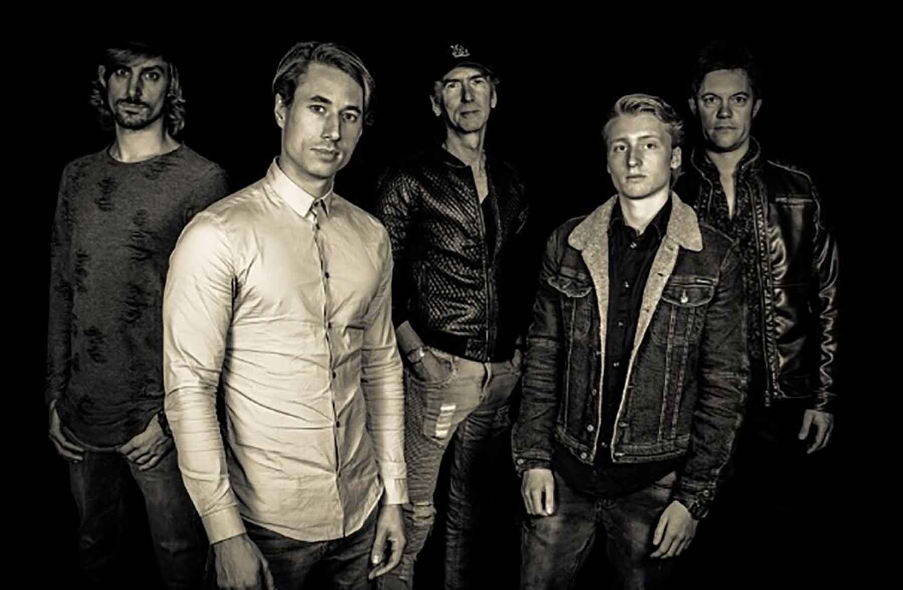 The last element: looking for tomorrow скриншот. The last element: looking for tomorrow. The last element: looking for tomorrow. Last element. Второй internet альбом - ep.