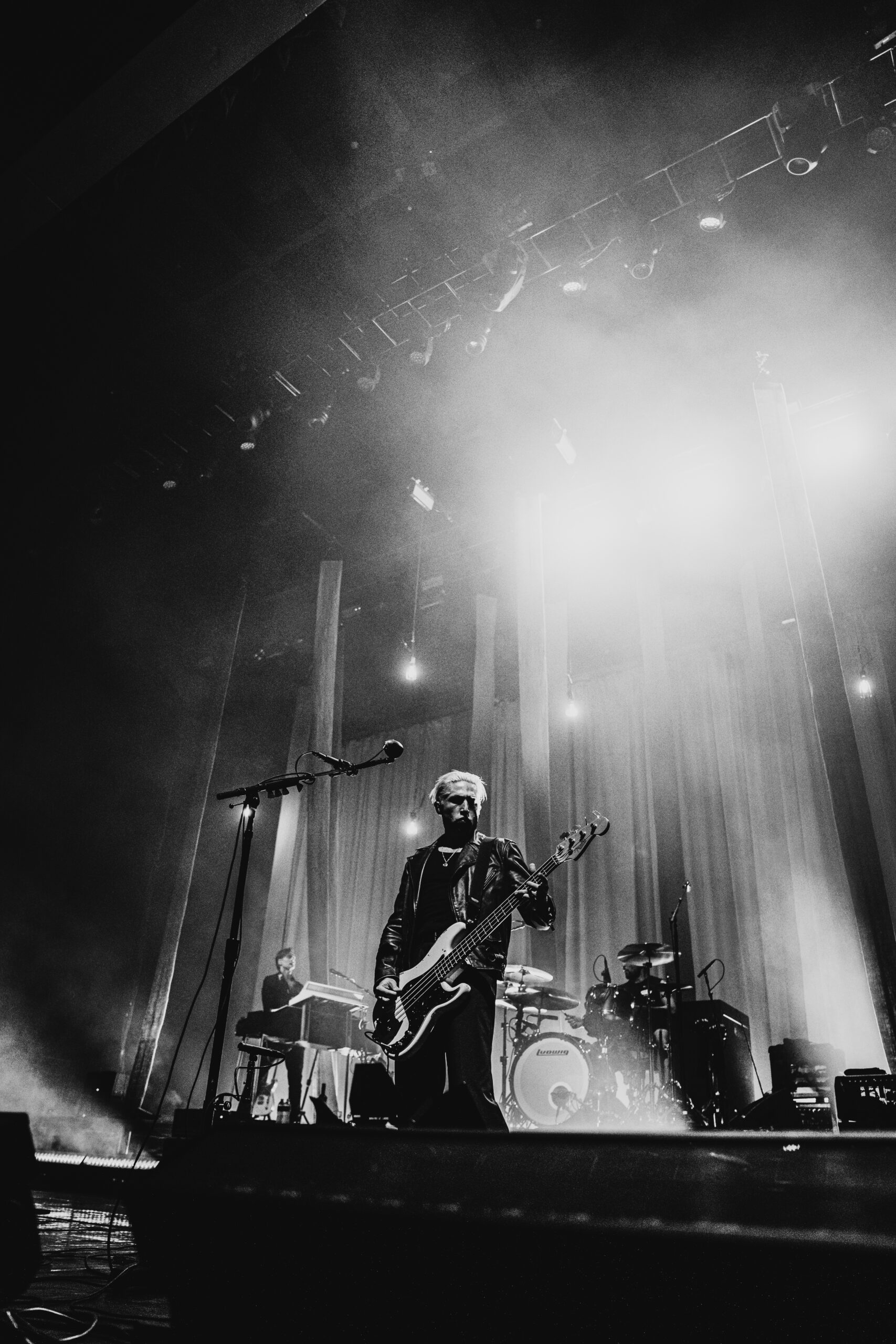 Queens of the Stone Age photo by Zak DeFreze for HM Magazine