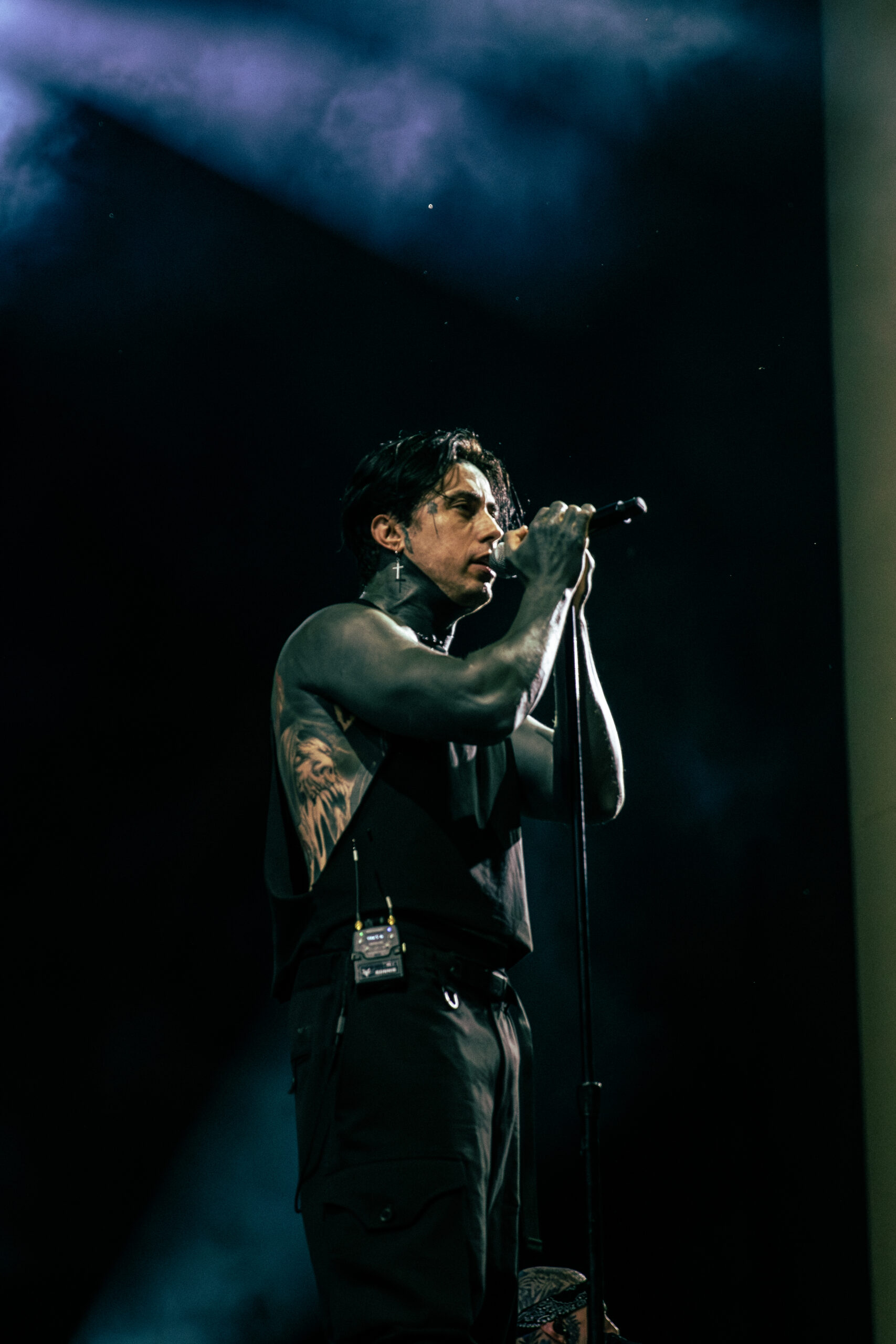 Falling in Reverse photo by Annie Davenport for HM Magazine