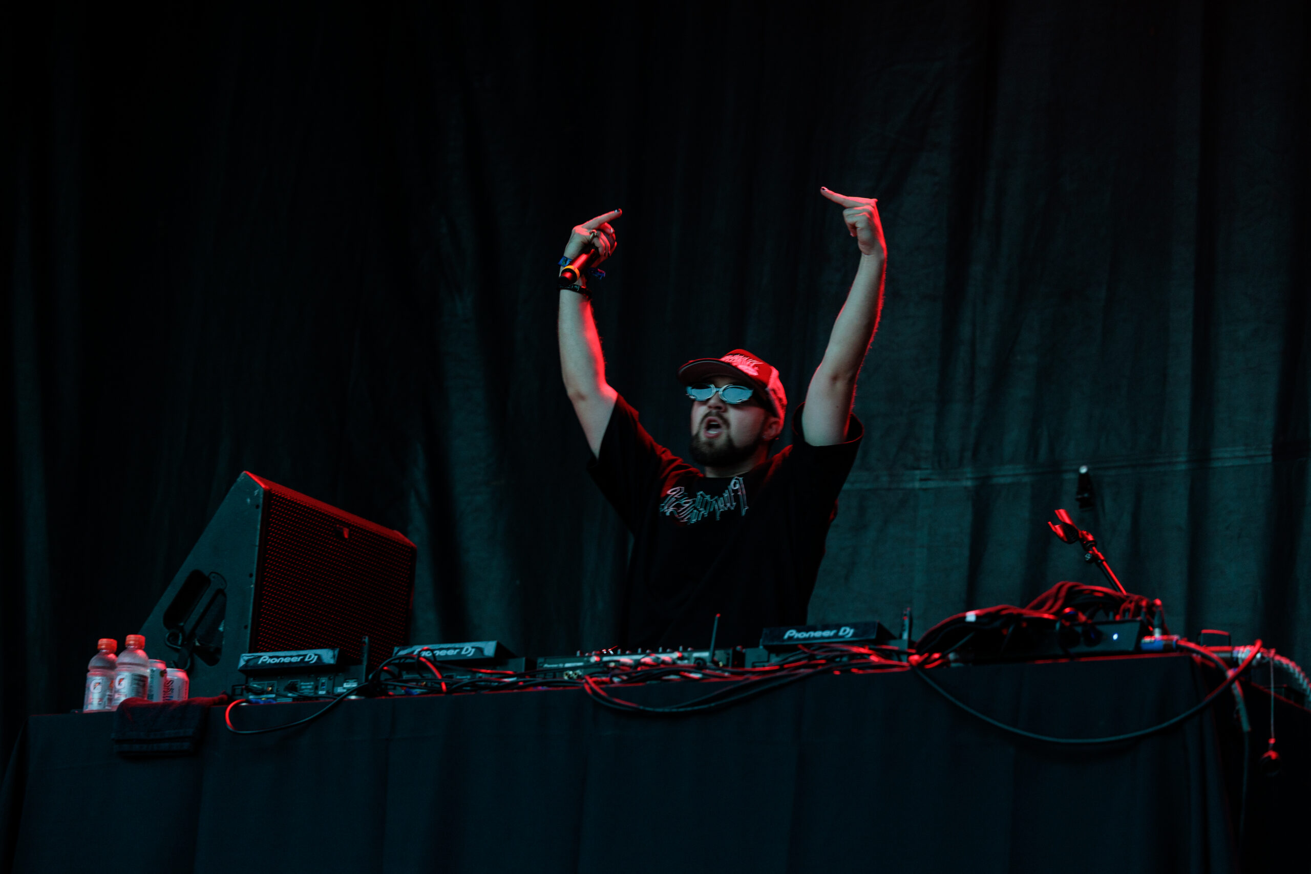 Shaky Knees Festival Day 1 photo by Casey Conemac for HM Magazine