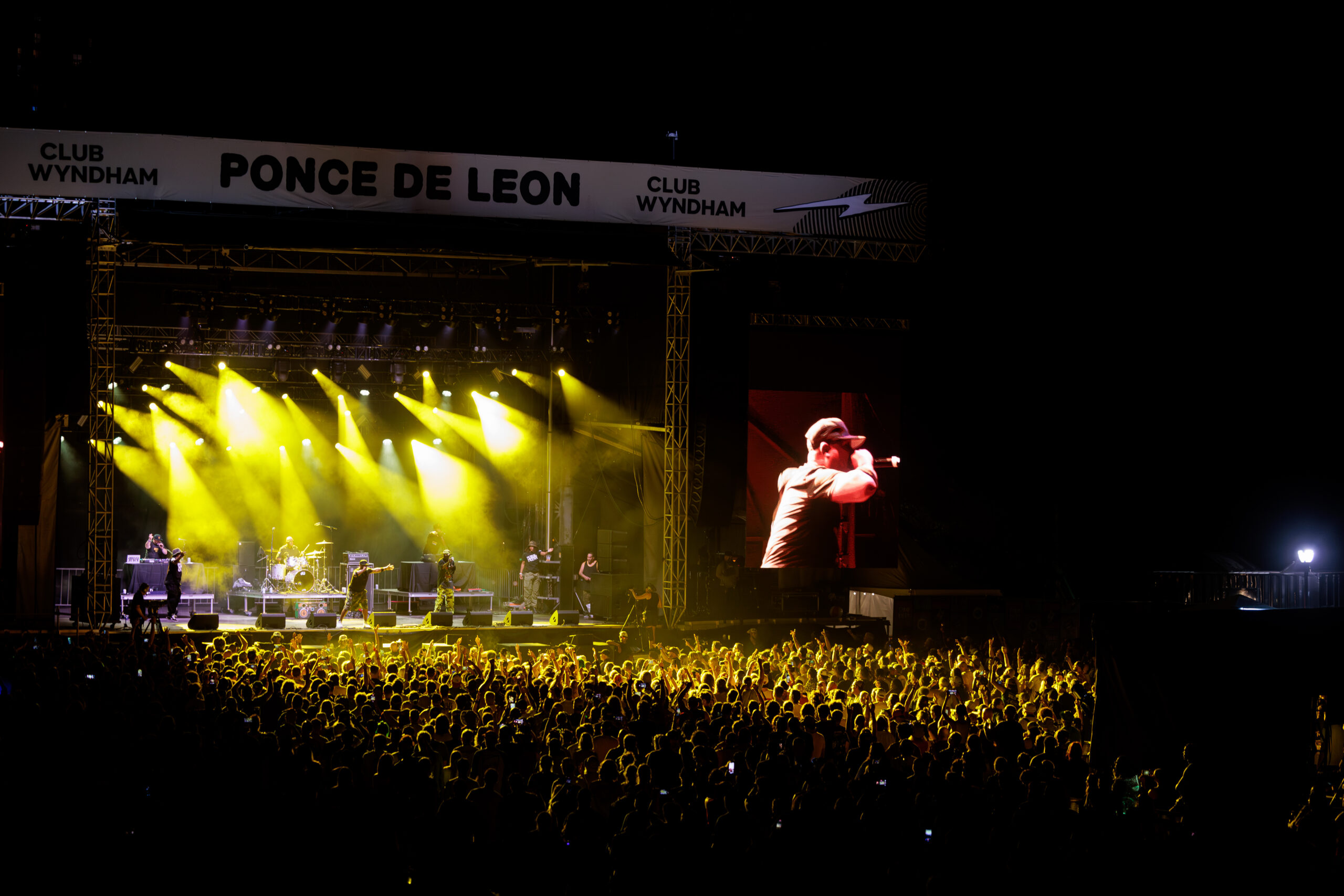 Shaky Knees Festival Day 2 photo by Casey Conemac for HM Magazine