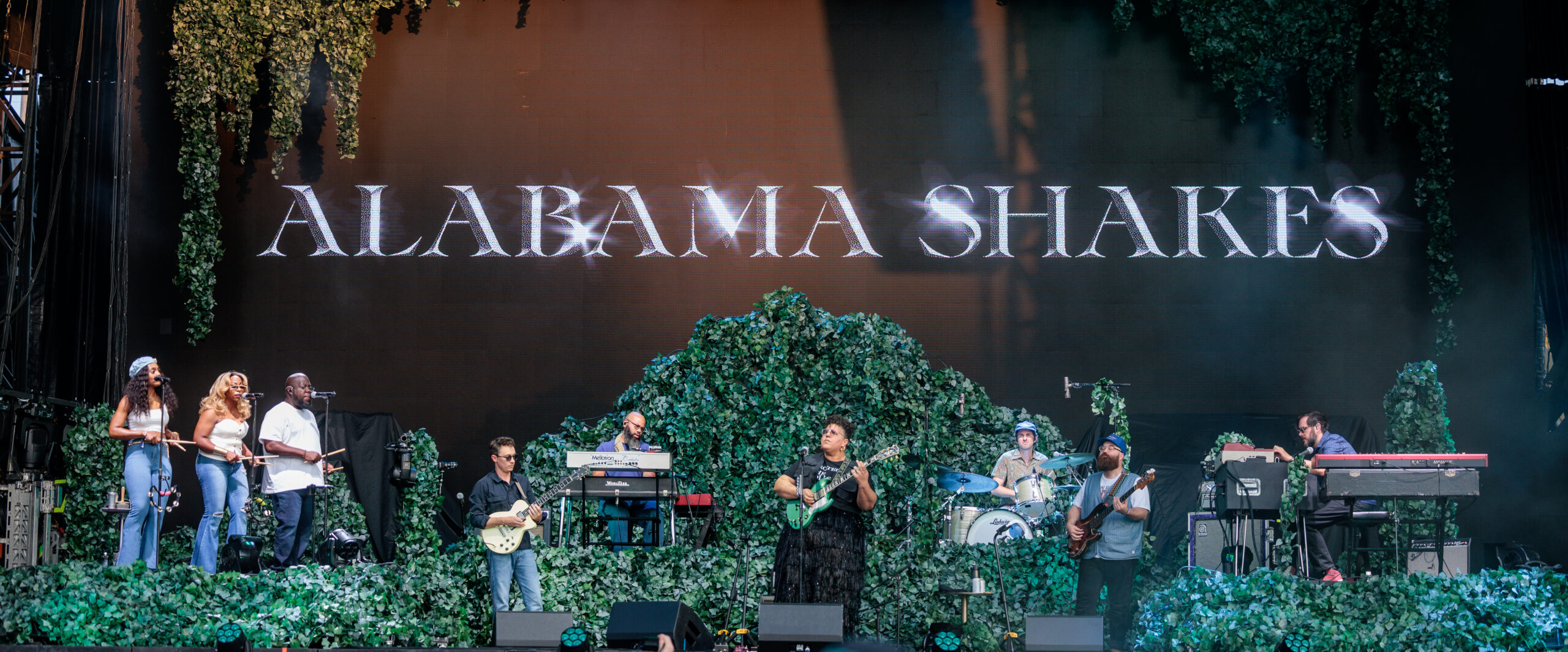 Shaky Knees Festival Day 3 photo by Casey Conemac for HM Magazine